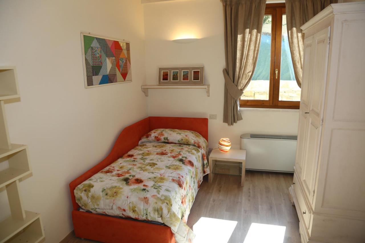 Casa Vacanze Squarcialupi Castellina in Chianti Bagian luar foto