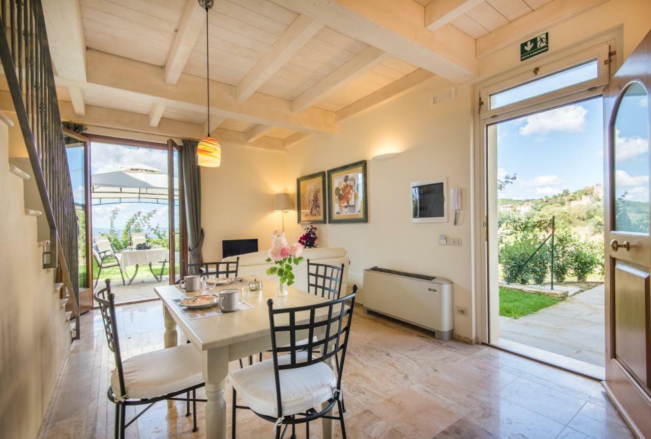 Casa Vacanze Squarcialupi Castellina in Chianti Bagian luar foto