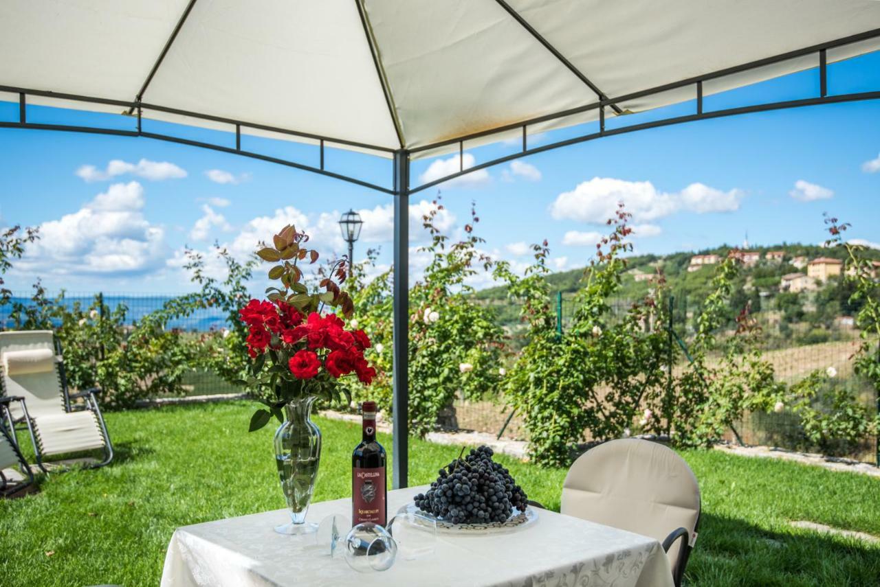Casa Vacanze Squarcialupi Castellina in Chianti Bagian luar foto